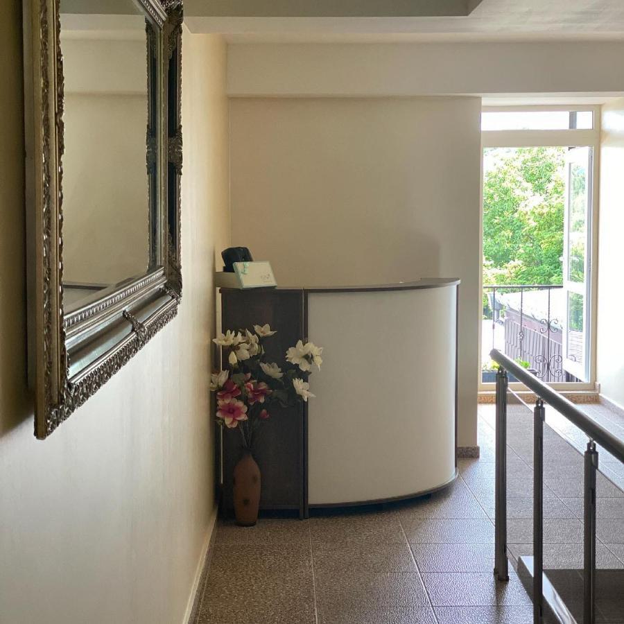 Auberge de jeunesse Комплекс Окей à Choumen Extérieur photo